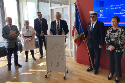 Jean Buscail est fait chevalier de l'Ordre National du Mérite